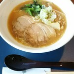 レストラン　けやき - 味噌ラーメン着丼＼(^o^)／  蓮華と箸袋に入った割り箸がセットされてきました。箸袋のデザインがなかなかお洒落❤