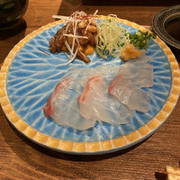 焼うお いし川 - 真鯛のお刺身・マグロの頰肉とウニのユッケ