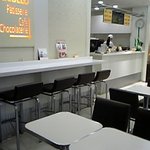 エコール・クリオロ 本店 - カフェスペース