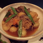 じゅじゅ - ママ最後の肉じゃが（ドデカ盛り）