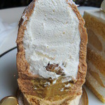 アテスウェイ - モンブランの断面