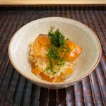 Ginza Mizuno - 鮭といくらの炊き込みご飯 吉野川青糸添え