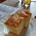 アル・ケッチァーノ - 付け合せのパン