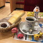 Komeda Kohi Ten - コメダブレンド450円(税込)＋モーニングCセット(名古屋名物おぐらあん)