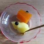 味道広路 - 柿のゼリー＆ひめかみの蒸しリンゴに山ブドウです（２０１２年１１月）。