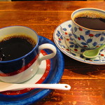 MOKICHI珈琲 - LCF マンデリン／フレンチロースト（左）とグァテマラ・サンタカタリーナ農園／フレンチロースト