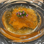 銀座 大石 - カリフラワーのムース、雲丹、北寄貝を炙ったものに優しい優しいコンソメのジュレ。本当これ大好き〜！！24時間食べ続けられそうだ