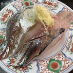 市場寿し - でかいあじも神コスパ220円！！！