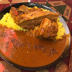 パオーーン - 豚まし豚角カレー(辛さ５)。