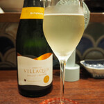 博多おでんと自然薯 よかよか堂 - グラスワイン(泡)