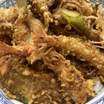 てんぷら天松 日本橋店 - 才巻の右にある頭部分が嬉しい