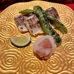 賛否両論 - カマスの焼き物、シャインマスカットの大根おろし添え