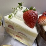 アトリエ ゆっこ - 苺のショートケーキ