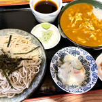 増田屋 - カレー丼セット。850円
            そば屋のカレーは和風で美味しいですね。