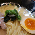 ラーメンファミリー めんya 伊勢家 - 