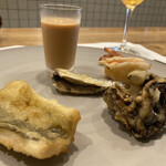 シャントレル - アナゴ、イワシ、舞茸、車海老のフリット
      ガスパチョ