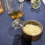 ロテル　デュ　ラク - 古株クリームチーズ、ヘーゼルナッツ、焦がしはちみつ