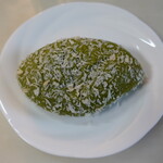 パティスリー ディッシュ パレード - GREEN：本格タイカレーにほうれん草を練り込んだ緑の生地