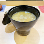 兄弟寿し - 色々なアラの出汁入り味噌汁