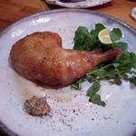 心粋厨房 獬 - 骨付き鶏モモ肉のコンフィ