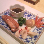 若菜 - お通しは豪華4点盛！