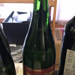 信州高山アンチエイジングの里 スパ・ワインセンター - レッドウッドインて緑の方を美味しく頂いたので
赤い方を購入してみました　　まみこまみこ
