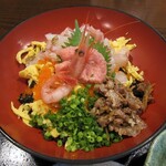 Hana Kura - 海鮮ばらちらし定食