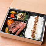 肉と鍋 さとり - 