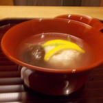 お料理 宮本 - お椀（蟹しんじょう）