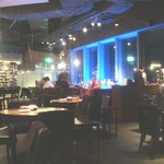 ダイナミックキッチン＆バー 燦 - 日曜の夜は、カップルだらけなのだぁ～！