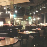 ダイナミックキッチン＆バー 燦 - 店内は、僕達だけぇ～（笑）