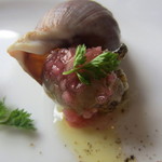 キャラント キャトル - つぶ貝のマリネ（フランボワーズとエシャロットのソース）