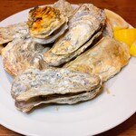 Oyster Bar MABUI - 岩牡蠣入り8種盛り