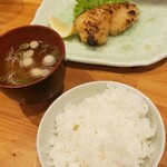 真梨奈 - 白身魚ムニエル・味噌汁・ご飯