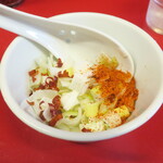 ラーメン二郎 - 待ってる間にカスタマイズ♪