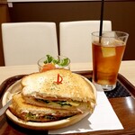 Kahi sakan - ハムチーズランチ 837円