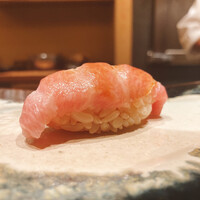 鮨 龍次郎 - マグロの大トロ