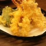 Sakanato Tempura No Izakaya Marusaya - サンプルのように綺麗に上がっている天麩羅達♪