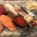 Sushi Yamato - ランチ握り十貫のネタ①