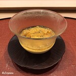 御料理 寺沢 - 伊勢海老出汁の玉締めと生海胆
