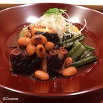 御料理 寺沢 - 真蛸と大豆の梅花煮