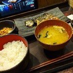 Shimpachi Shokudou - 焼鯖朝食&納豆小鉢
