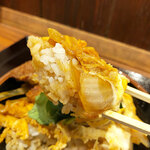 Marugameseimen - ツユが染みた玉ねぎと卵が白飯とマッチして、これまた美味い。若干ツユだく状態もイイ！
