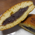 御菓子司 うさぎや - どら焼；断面
