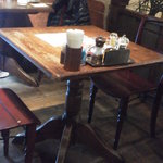 カフェ ラ・ボエム - 201211　ﾎﾞｴﾑ　テーブルはこんな感じ