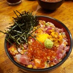 海鮮納豆丼