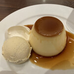 カフェモロゾフ - カスタードプリンのアップ！
