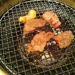 カルビ屋大福 - 炭火じゃないのが残念