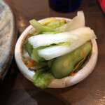 家庭料理居酒屋 よってって - お新香も充実！