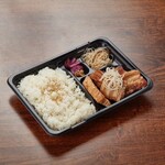 Teuchi Udon Teishoku Sarari - 豚の角煮弁当